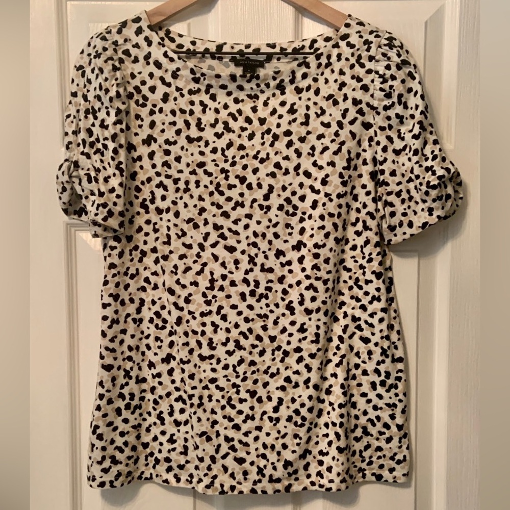 Gently worn Ann Taylor Animal Print short sleeve shirt.